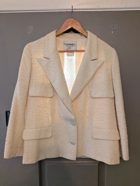 Vintage Chanel Blazer Sz. 38